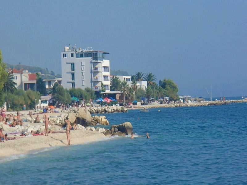 Mladenka Hotel Podstrana Exterior photo